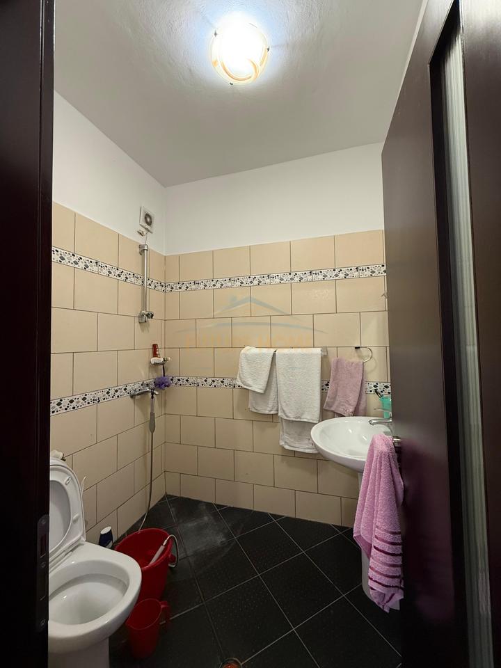 For sale, Apartment 3+1+2, Gjergj Araniti Street, Vlorë.