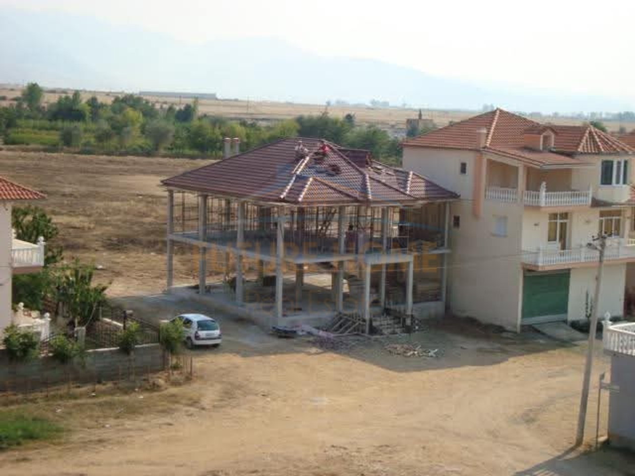 In vendita, Edificio + Terreno, Quartiere 4, Korçë.