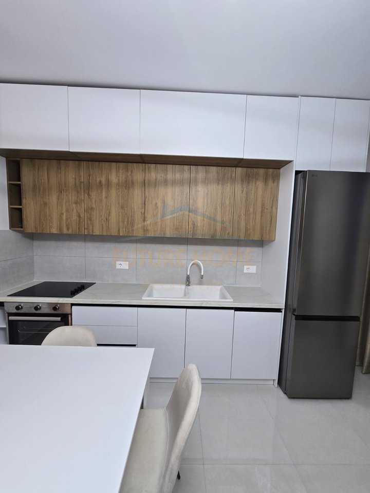 Affitto, Appartamento 2+1+2, Ali Demi, Tirana.