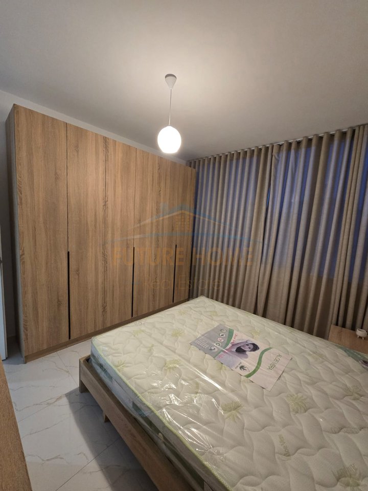 Affitto, Appartamento 2+1+2, Ali Demi, Tirana.