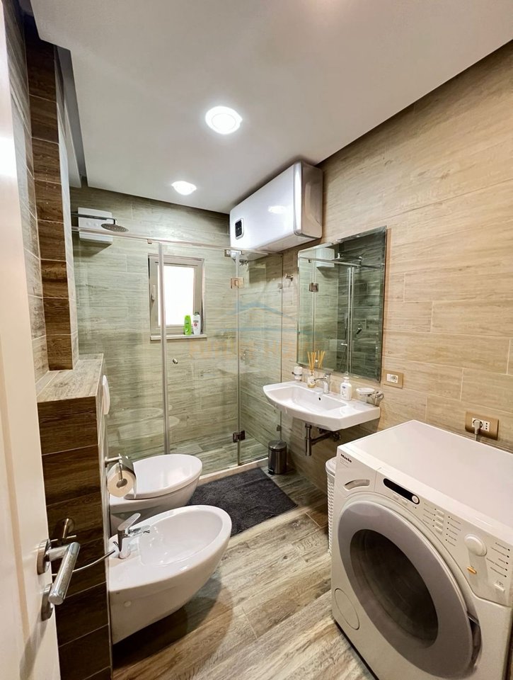 Qera, Apartament 2+1, Bulevardi Zogu I , Tirane