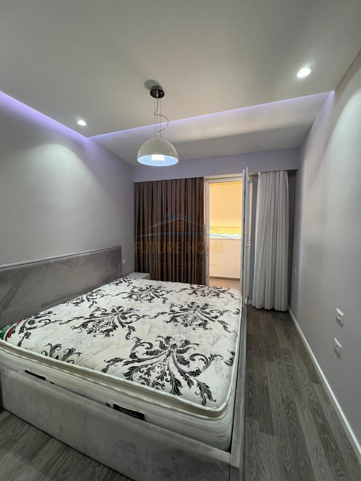 Qera, Apartament 3+1+2 + Post Parkimi, Rruga Bill Klinton, Tirane