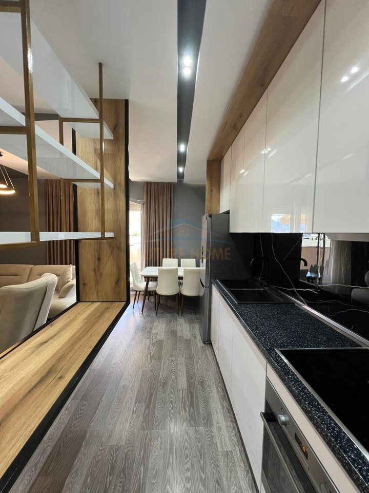 Qera, Apartament 3+1+2 + Post Parkimi, Rruga Bill Klinton, Tirane