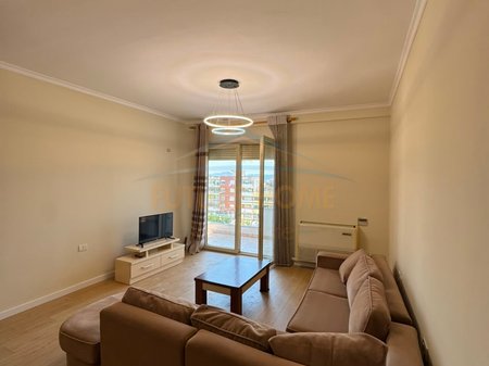 Shitet, Apartament 2+1+2, Restorant Fresku, Rruga e Dajtit