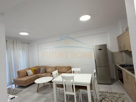 Qera, Apartament 2+1, Golden Park Tirana