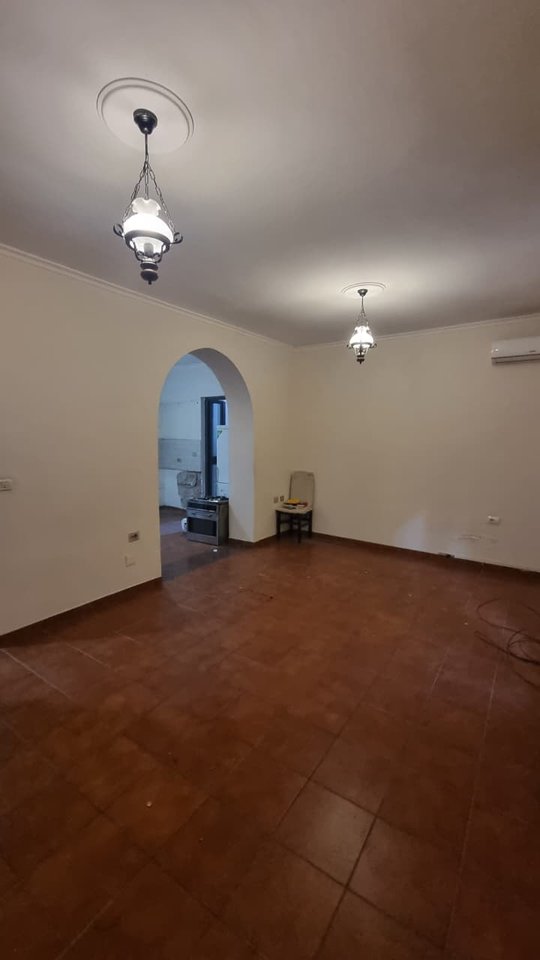 Shitet, Apartament 3+1+2+Depo, Rruga e Kavajës, Tirane