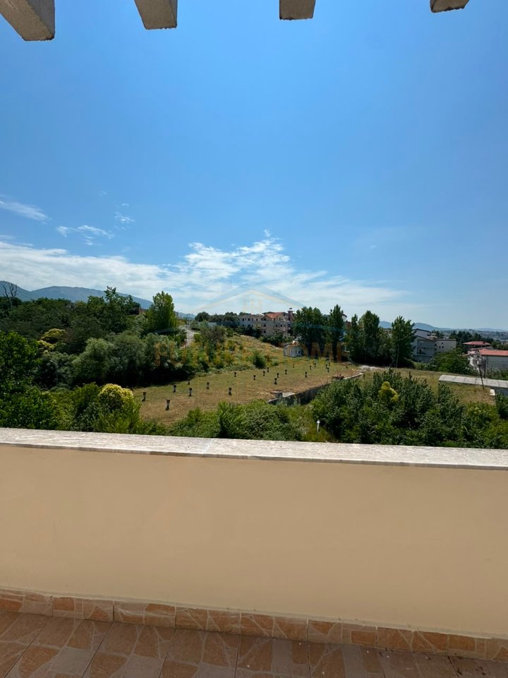Shitet, Apartament 2+1+2, Restorant Fresku, Rruga e Dajtit