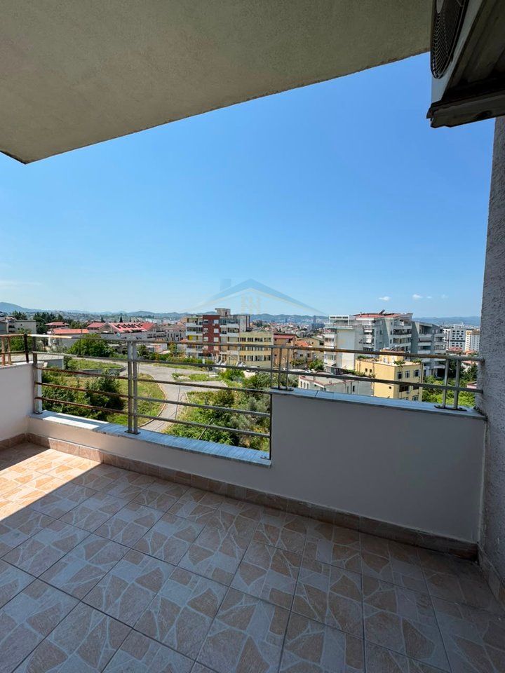 Shitet, Apartament 2+1+2, Restorant Fresku, Rruga e Dajtit