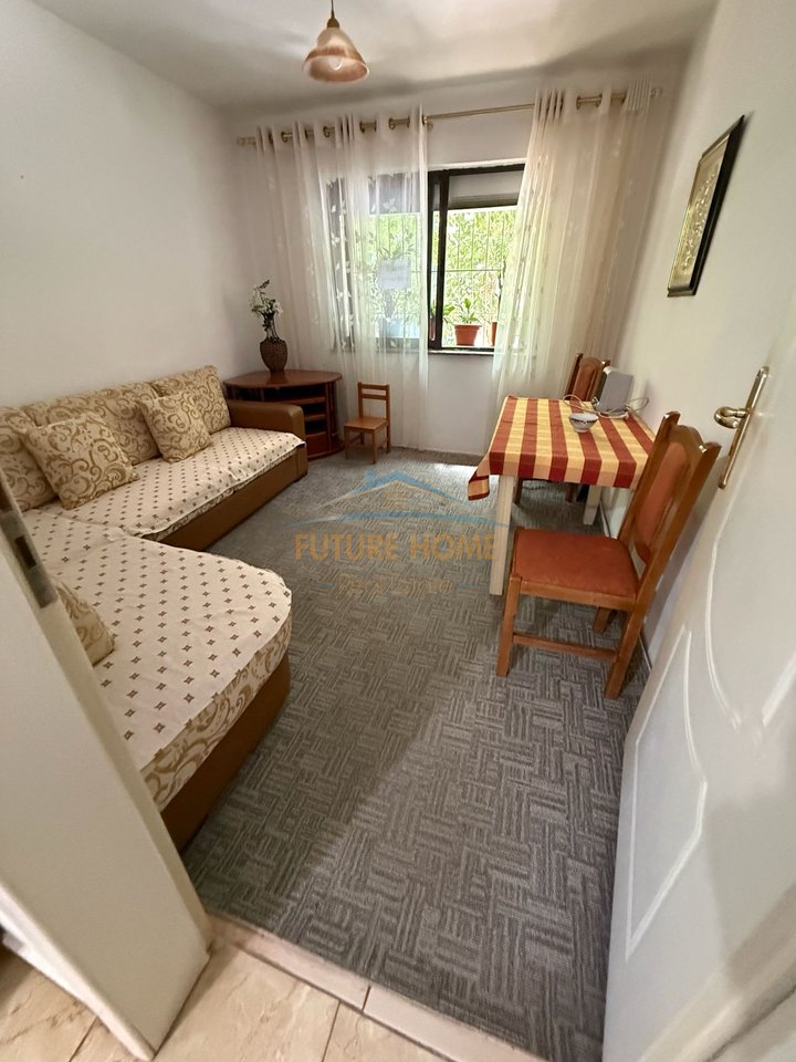Shitet, Apartament 3+1, Ali Demi, Tiranë.