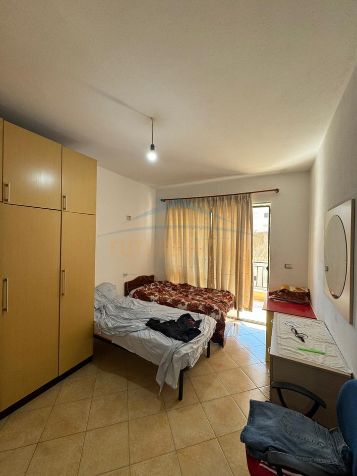 Shitet, Apartament 1+1, Unaza e Re