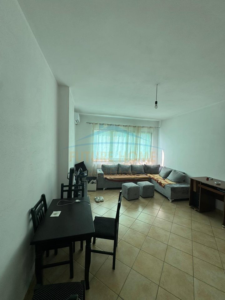 Shitet, Apartament 1+1, Unaza e Re