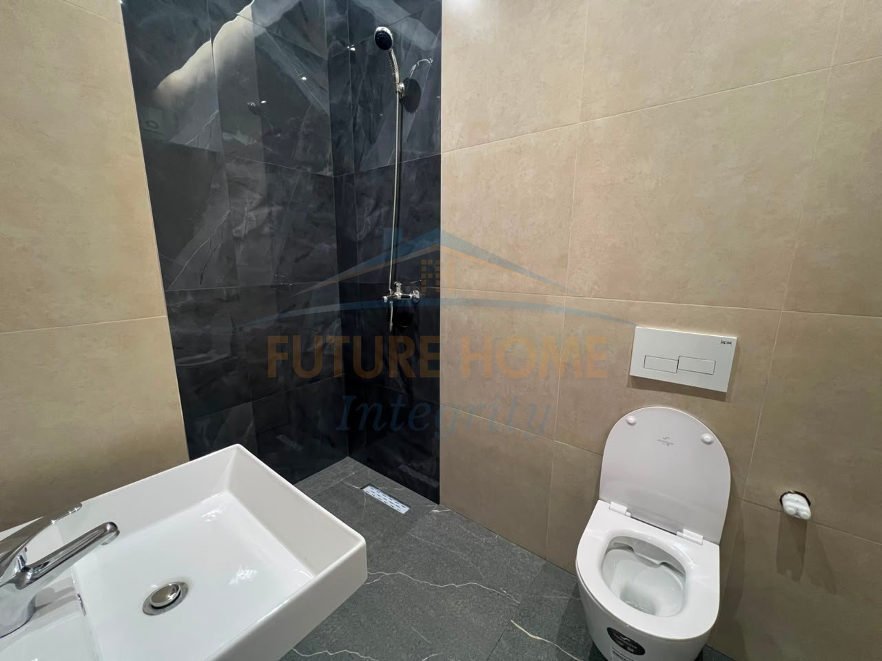 Shitet, Apartament 1+1, Rezidenca Porta Tirana e Re, Tiranë.