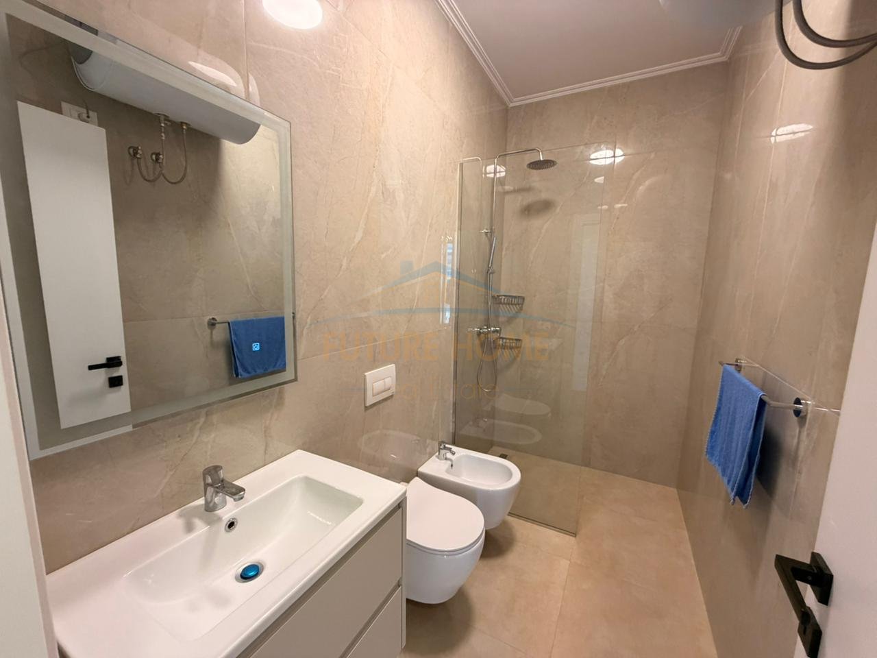 Qira, Apartament 2+1+2+ Post Parkimi, Altana Luxury Residence, Rruga e Kosovarëve, Tiranë.