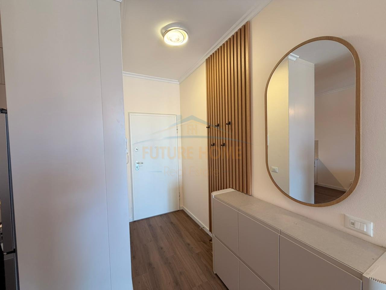 Qira, Apartament 2+1+2+ Post Parkimi, Altana Luxury Residence, Rruga e Kosovarëve, Tiranë.