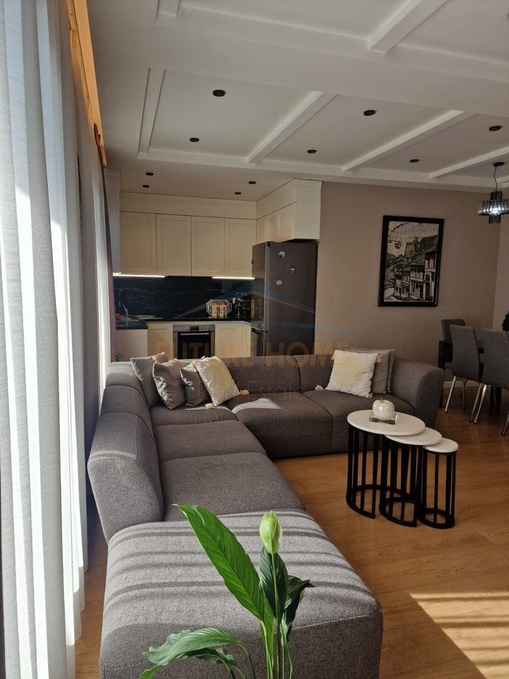 Qera, Apartament 3+1+2 , Rruga Sadik Petrela, Tirane