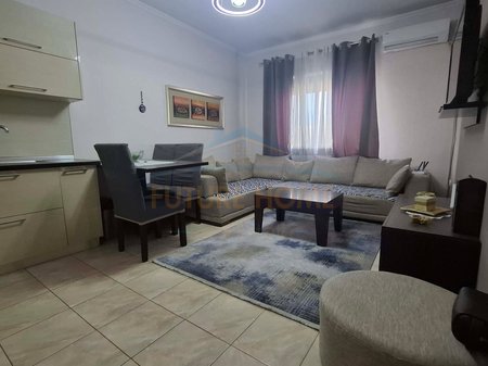 Shitet, Apartament 2+1, Rruga Astrit Losha, Unaza e Re
