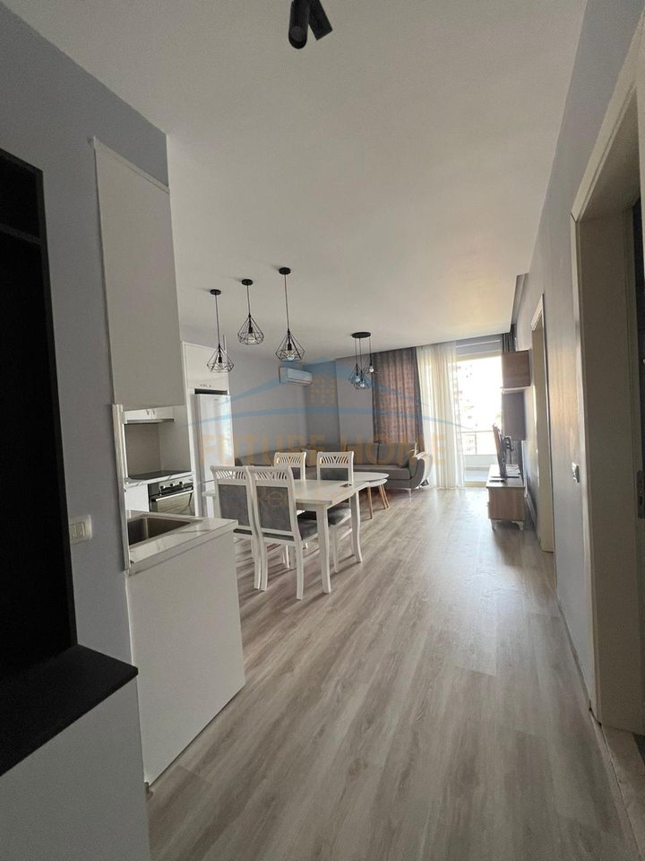 In vendita, Appartamento 1+1, Ex Campo di Aviazione, Tirana