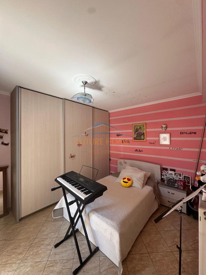 For sale, Apartment 3+1+2+Veranda, Ali Demi, Tirana