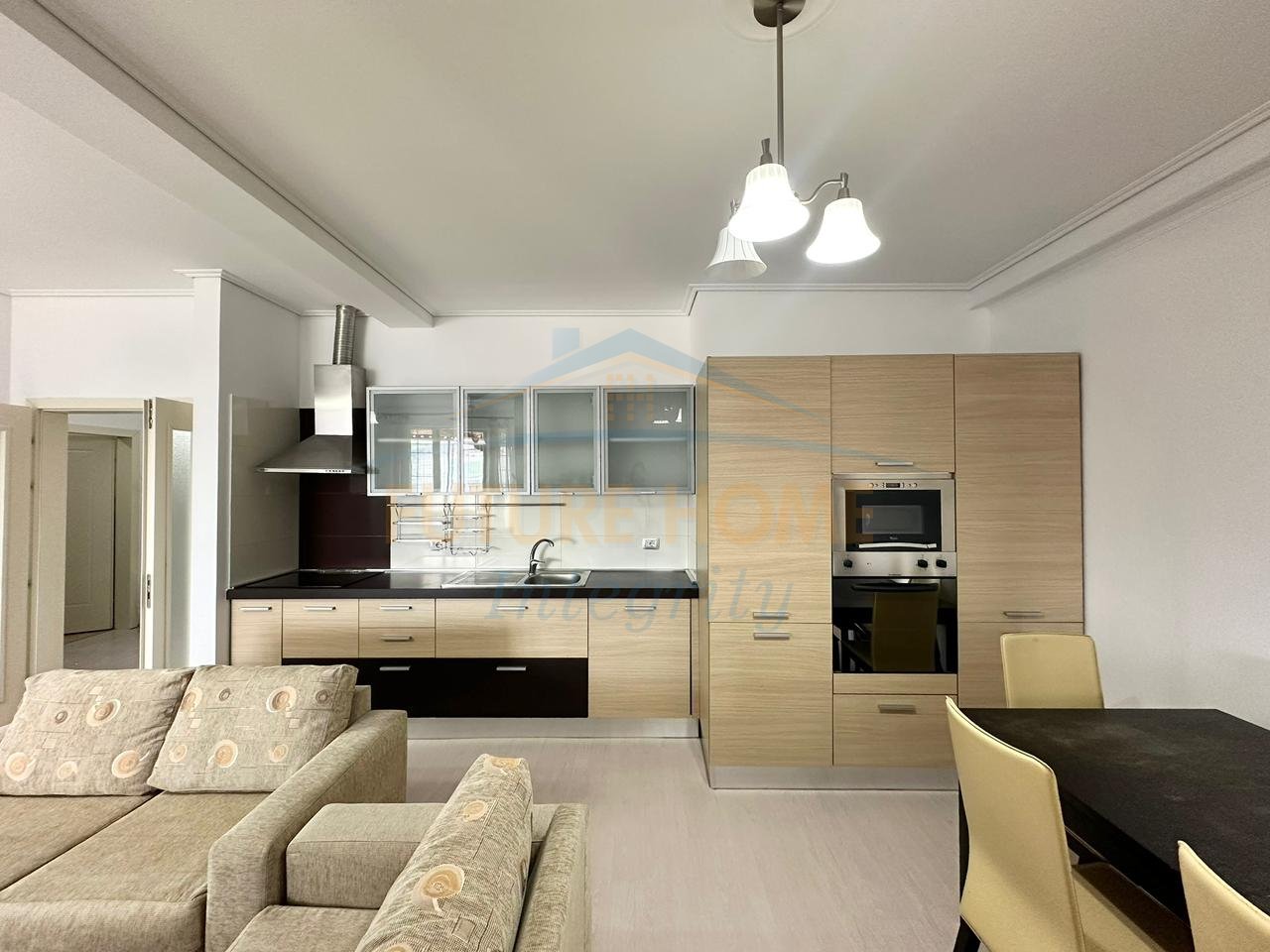 Shitet, Apartament 2+1+2, Kompleksi Grand, Tiranë.