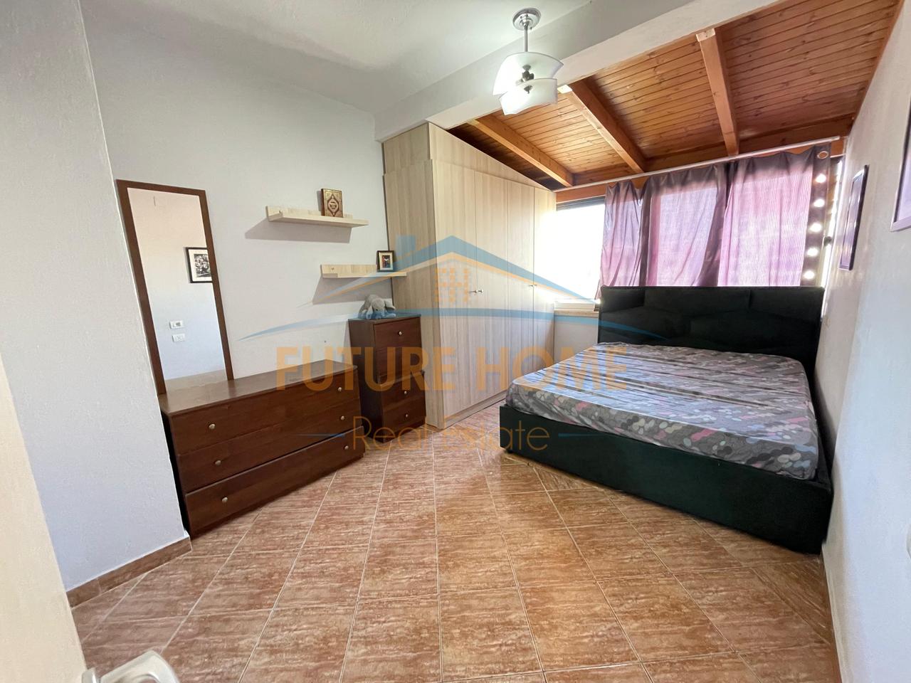 Shitet, Apartament 2+1, Rruga Dritan Hoxha, Tiranë.