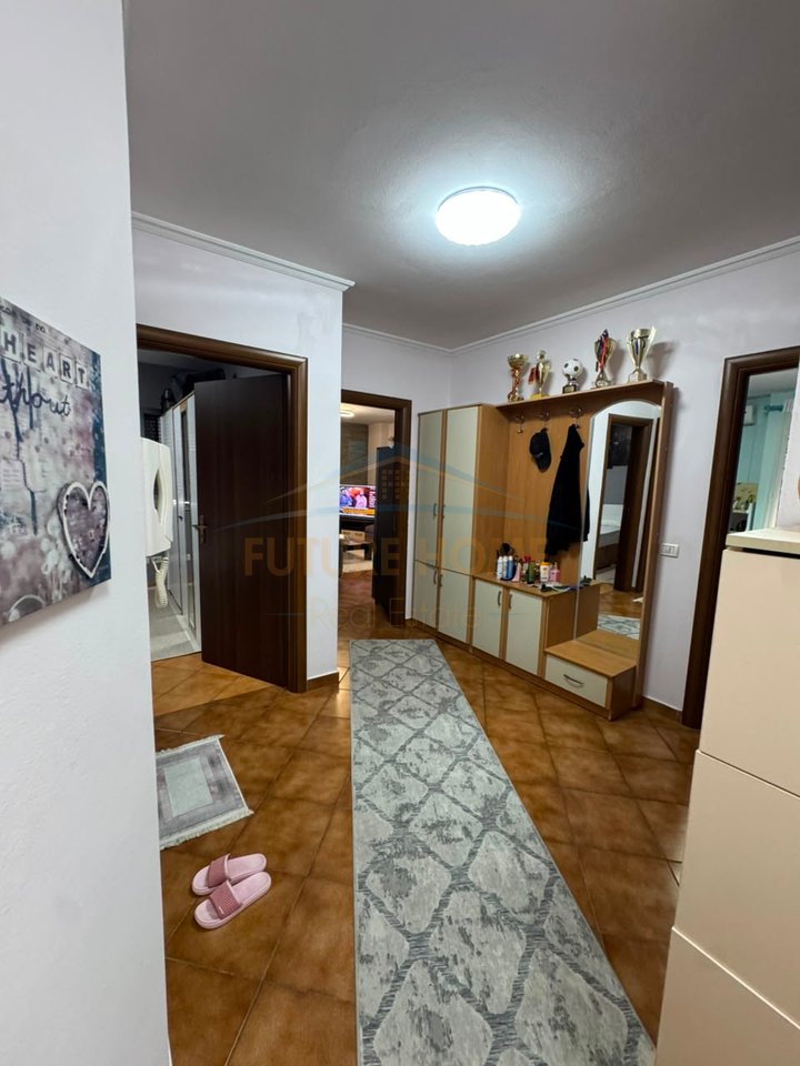 For sale, Apartment 3+1+2+2 Parking Spaces, Building with Arrow