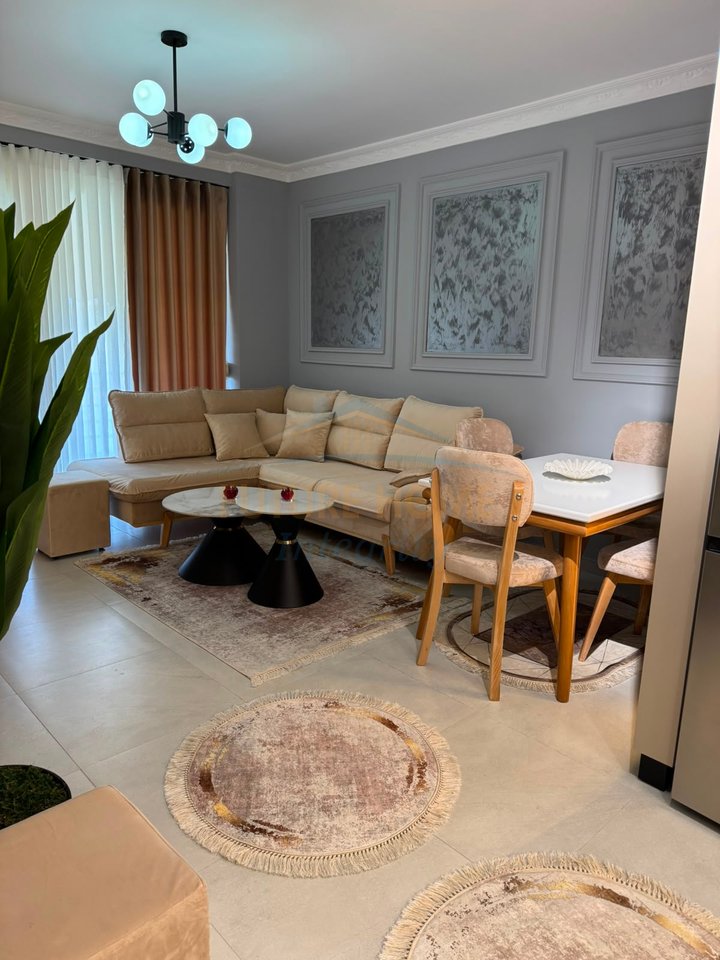 Qera, Apartament 1+1, Kompleksi Tom Doshi, Tiranë.