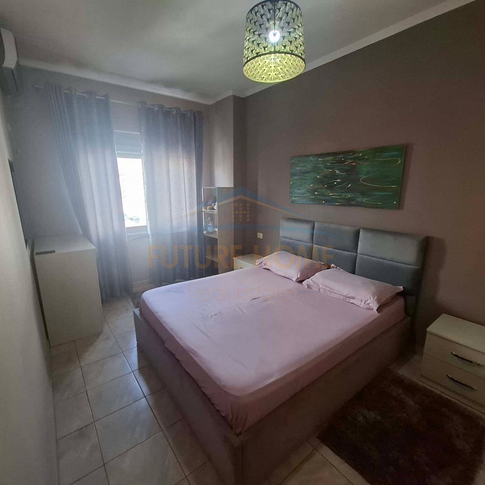 Shitet, Apartament 2+1, Rruga Astrit Losha, Unaza e Re