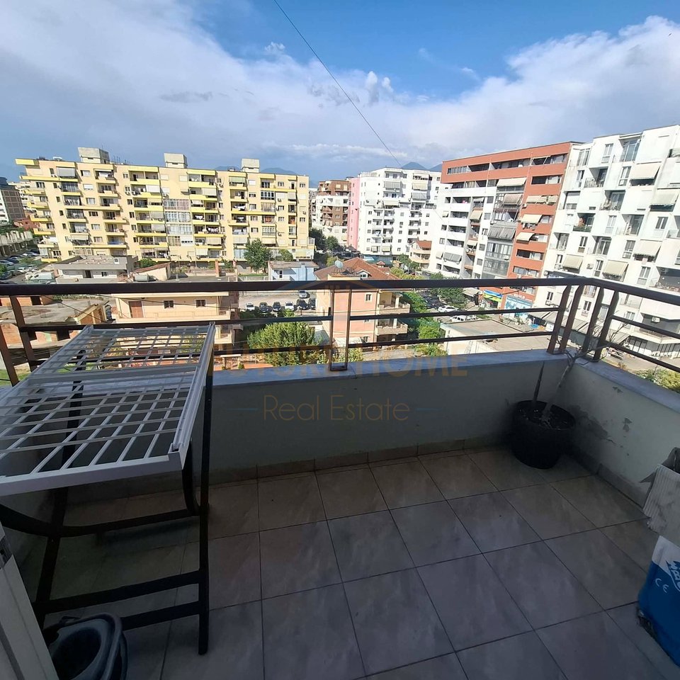 Shitet, Apartament 2+1, Rruga Astrit Losha, Unaza e Re