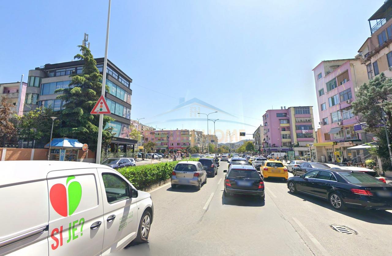 In affitto, Spazio ufficio, Incrocio 21 Dhjetori, Tirana.