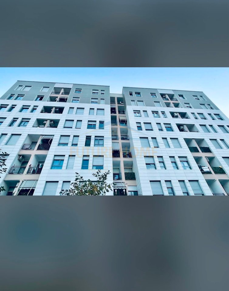 Shitet, Apartament 1+1, Brryli, Tiranë