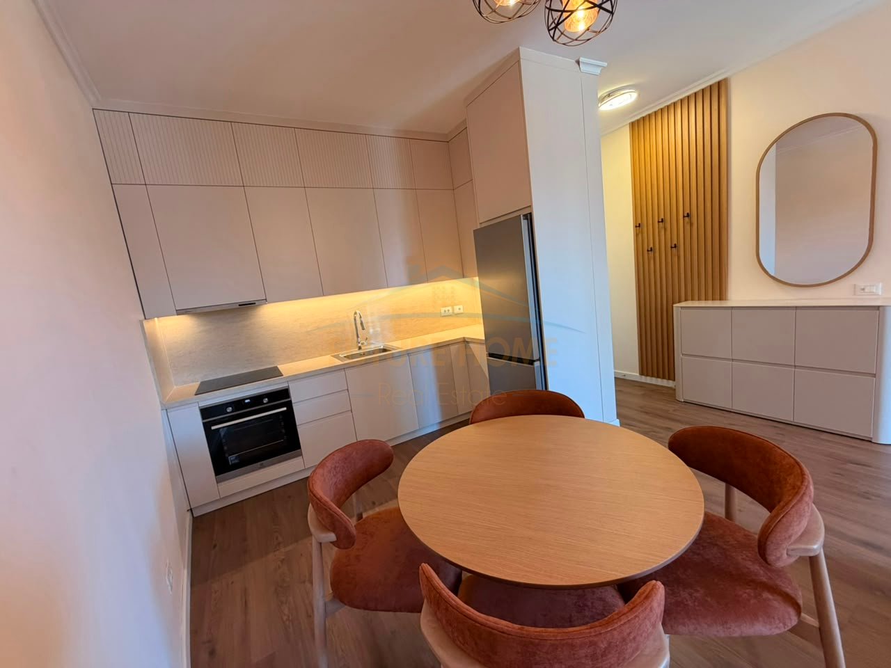 Qira, Apartament 2+1+2+ Post Parkimi, Altana Luxury Residence, Rruga e Kosovarëve, Tiranë.