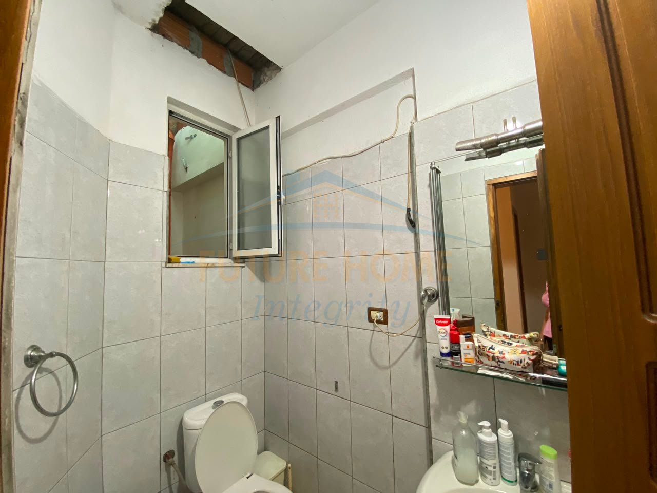 Shitet, Shtëpi Private, Sauk, Tiranë.