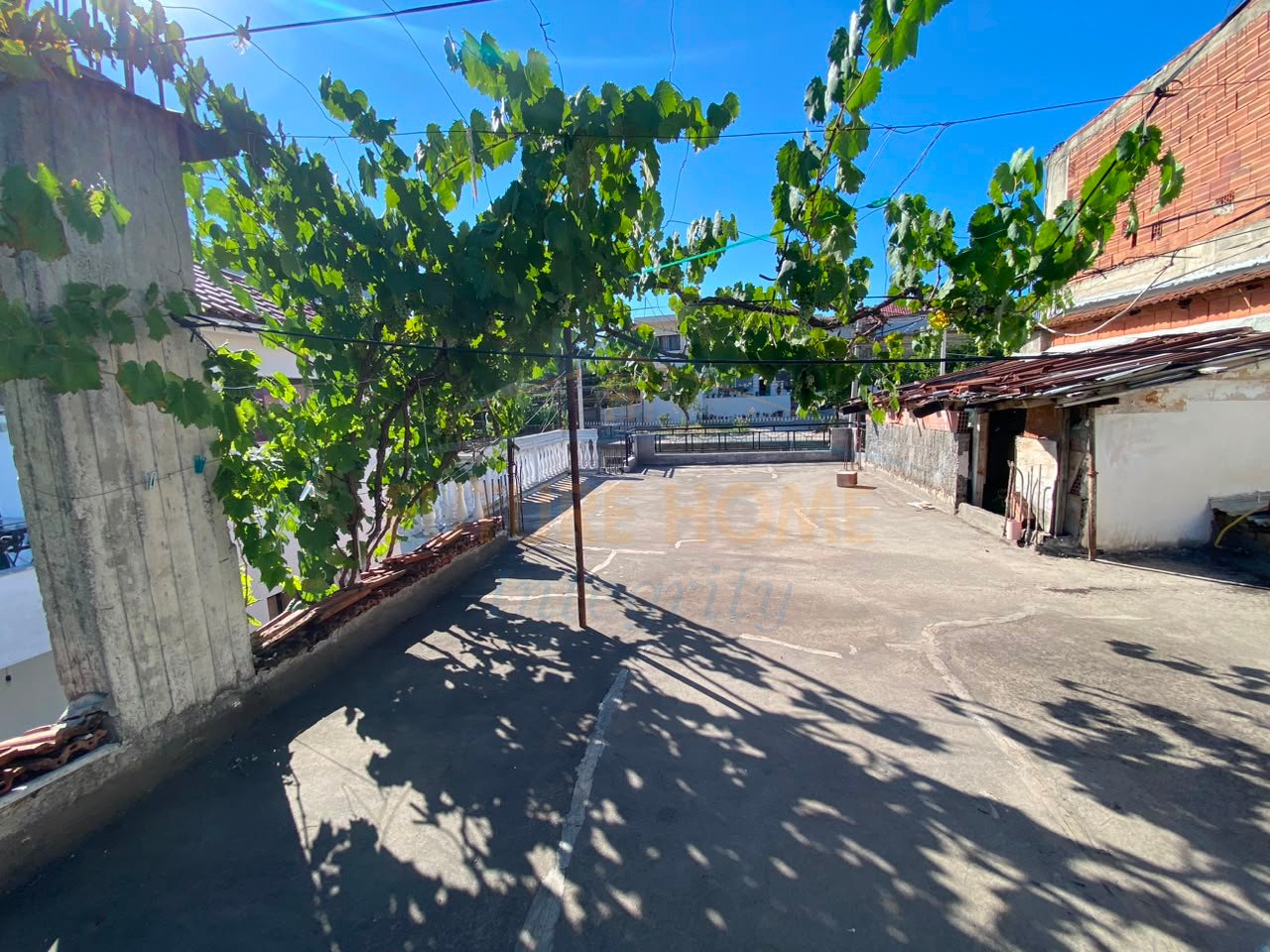 Shitet, Shtëpi Private, Sauk, Tiranë.
