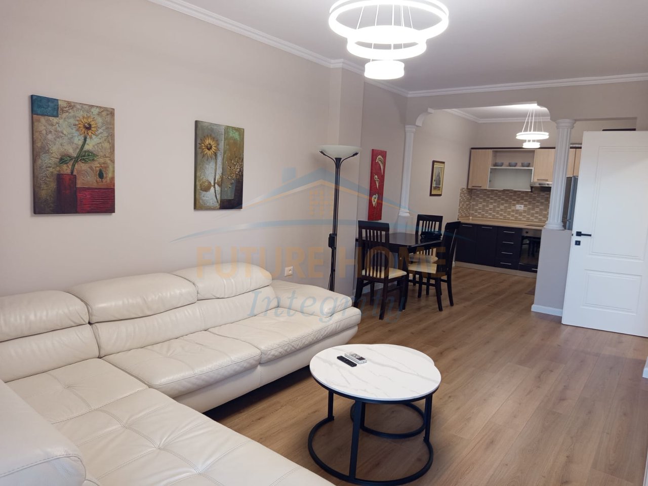 Affitto, Appartamento 1+1, 9 Piani, Tirana.