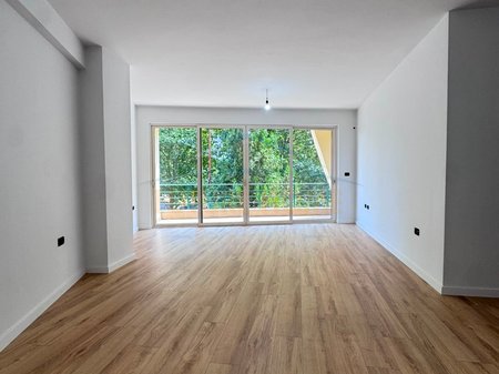Shitet, Apartament 2+1+2, Don Bosko, Tiranë