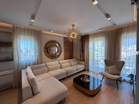 Shitet, Apartament 3+1+2+ Post Parkimi, Rruga Mihal Grameno, Tirane