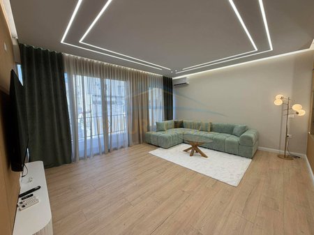 Shitet, Apartament 2+1+2, Yzberisht