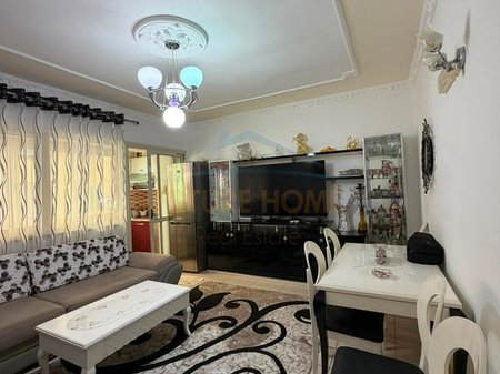 Shitet, Apartament 2+1, Lagja 6 , Durres