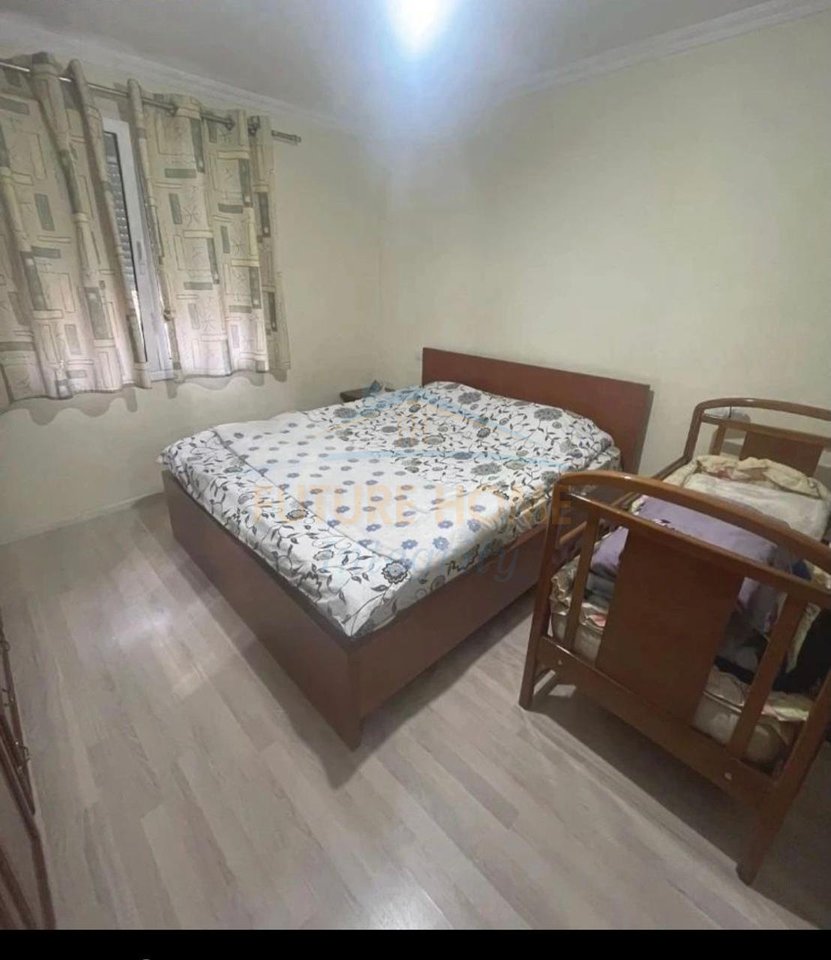 In affitto, Appartamento 1+1 (convertito in 2+1), Via Mihal Grameno, Tirana.