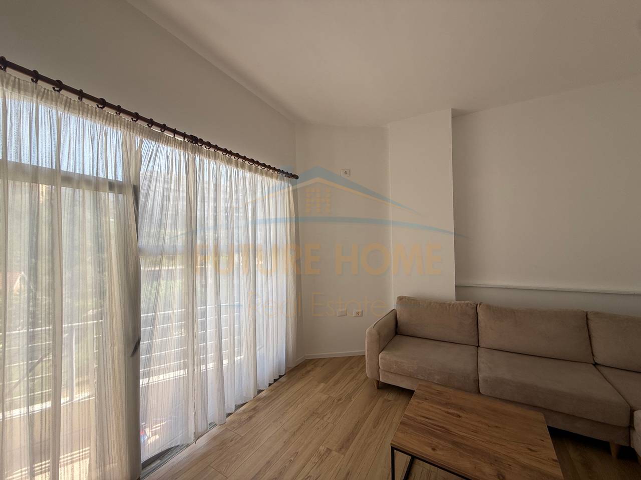 Qera, Apartament 1+1, Fresk, Tiranë