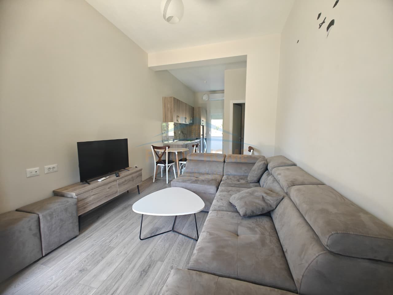 Affitto, Appartamento 1+1, Shkozë, Tirana