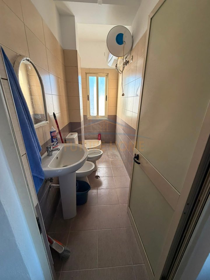 Shitet Apartament 2+1, Misto Mame