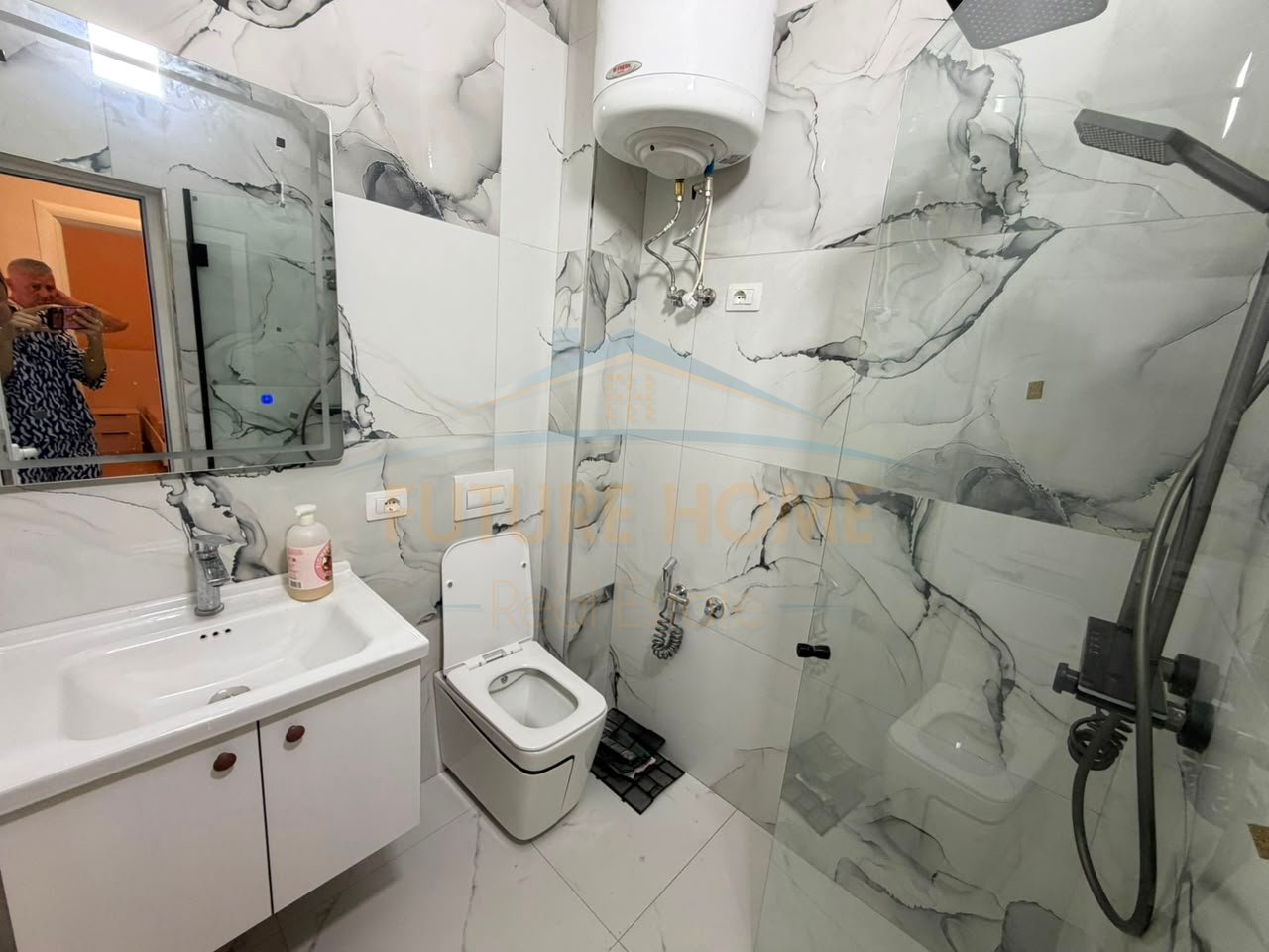 Në shitje, Apartament 2+1, Golem, Kavajë