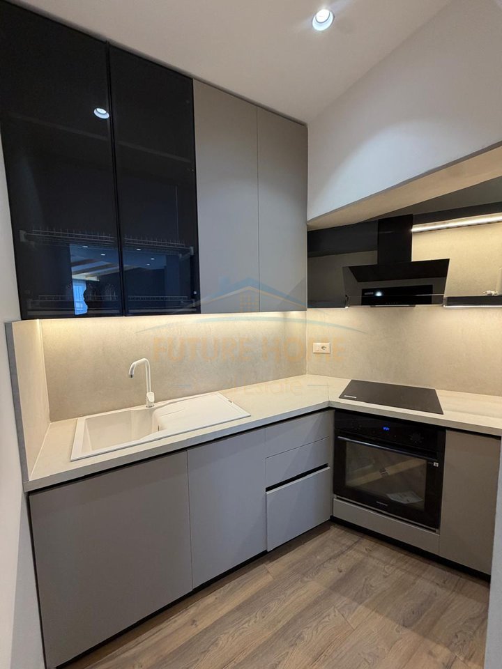 Qera, Apartament, 2+1+2+verande, Unaza e Re