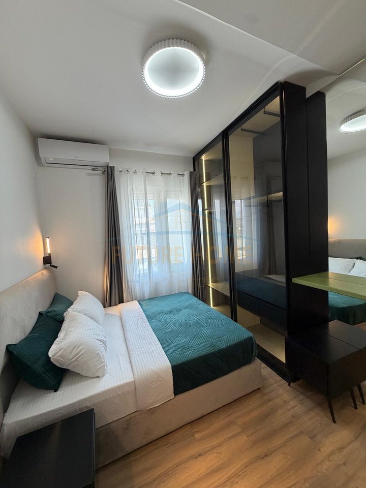 Qera, Apartament, 2+1+2+verande, Unaza e Re