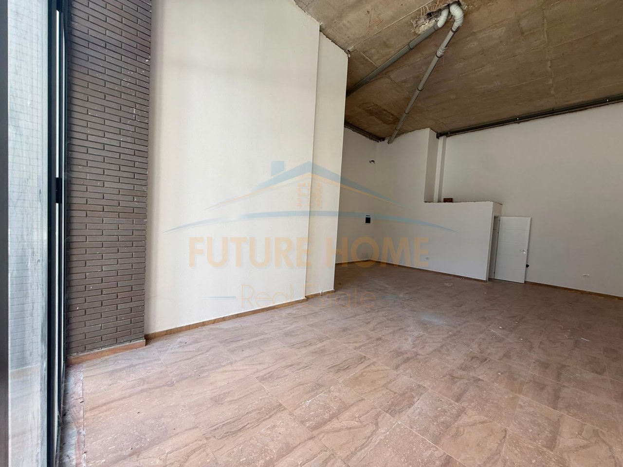 In vendita, Unità Commerciale, Grand Park Residence (IBN), Ex Campo di Aviazione