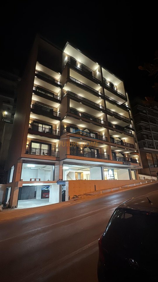 Shitet, Apartament 1+1, Sarande.