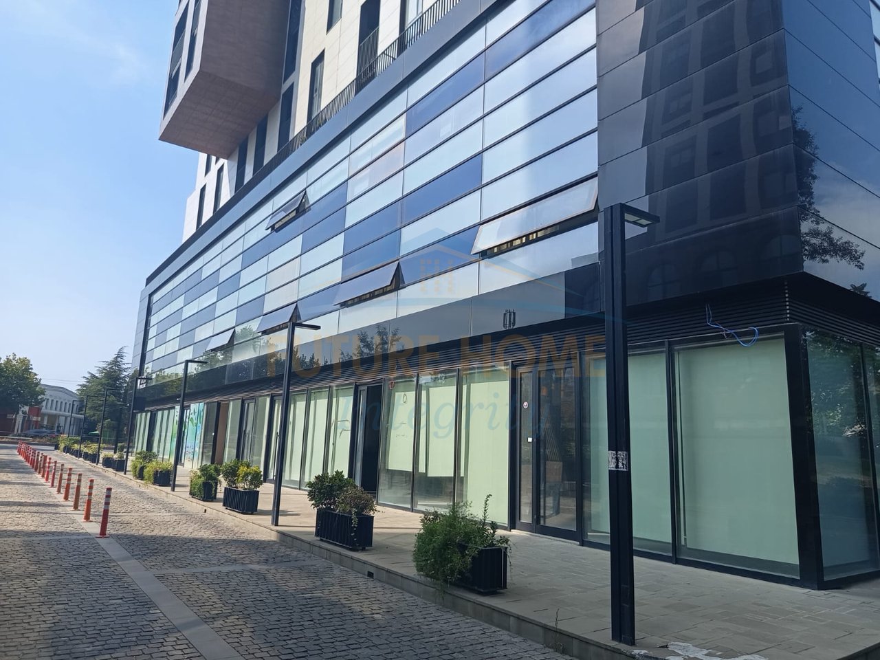 For sale, Business Premises, Kavaja Street, Tirana.