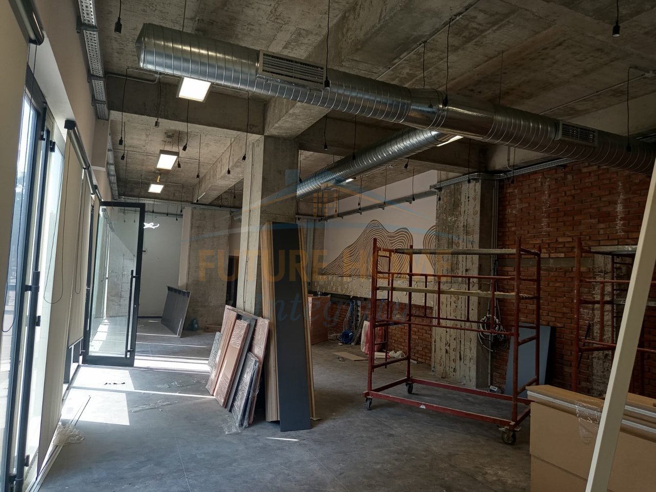 For sale, Business Premises, Kavaja Street, Tirana.