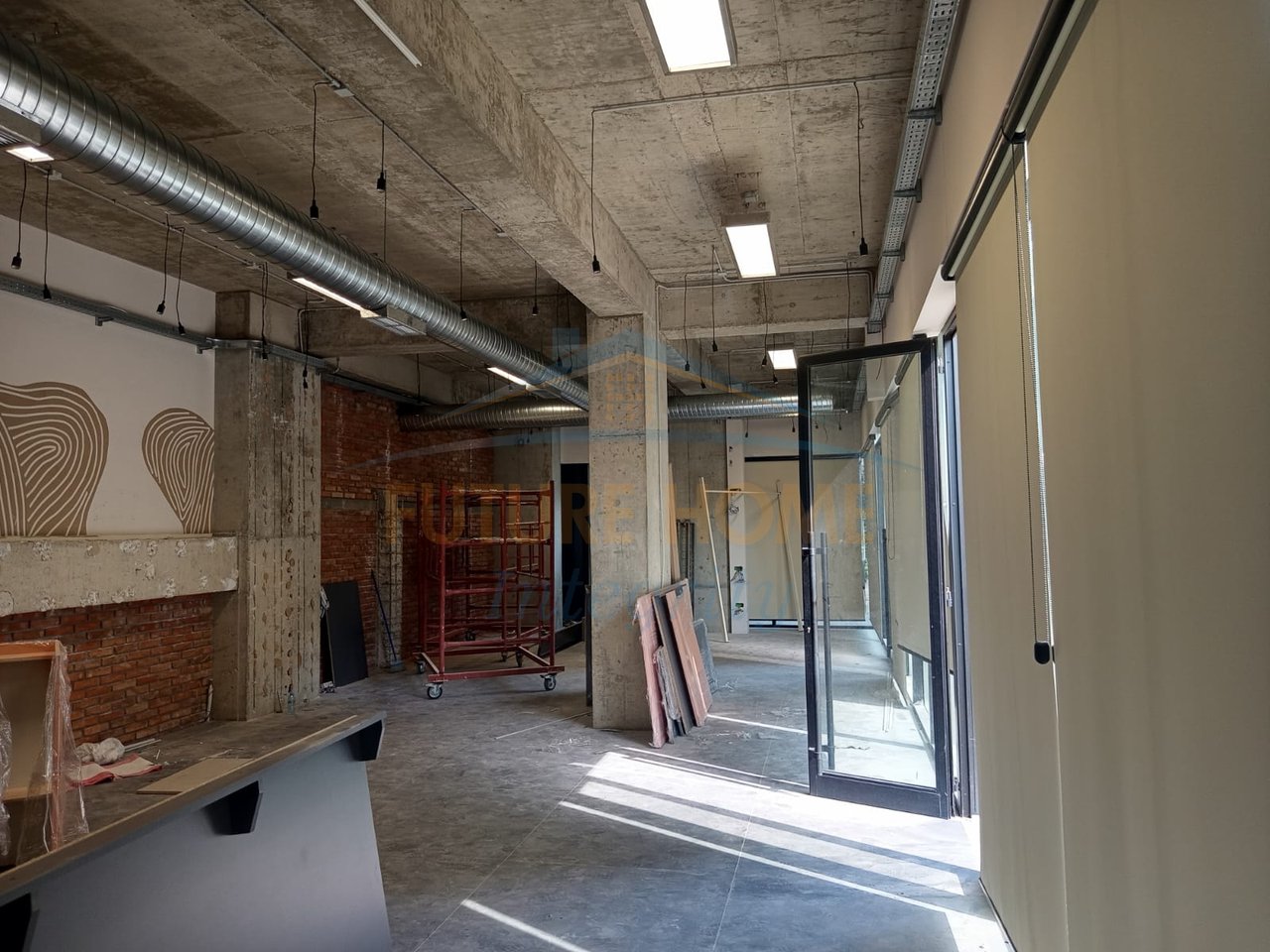 For sale, Business Premises, Kavaja Street, Tirana.